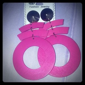 3/$15 NWT Pink Wooden Earrings